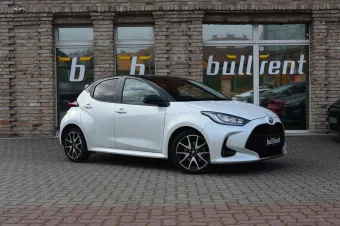 Toyota Yaris Hybrid Selection (2021) fotó